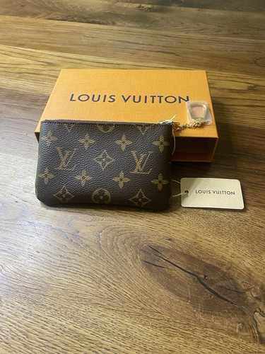 Original louis vuitton key - louis,