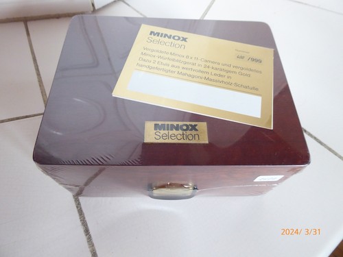Minox selection 8x11 gold - selection,