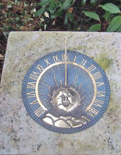 Bronzeskulptur Sonnenuhr mit