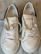 Alexander McQueen Damen