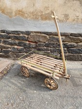 Alter Blumenwagen Tafelwagen
