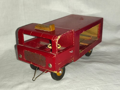 DDR-Spielzeugauto-Original