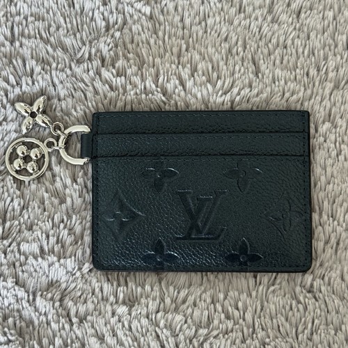 Black embossed leather - black, card