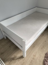 Bett von Flexa, Liegefläche 90x200cm, Incl. Lattenrost und Matratze