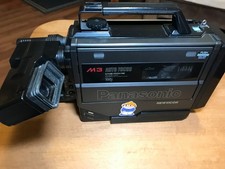 Panasonic NV-M3EG VHS-Videokamera mit Netzteil, Koffer und mehr