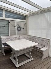 Massive Landhaus-Sitzecke mit