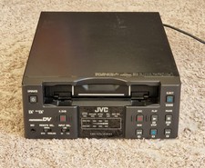 JVC BR-DV3000 – Profi