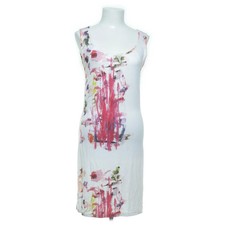 Aventures des Toiles, Kleid