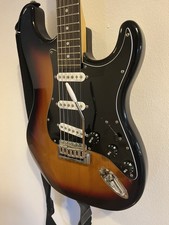 Custom E-Gitarre Fender Stratocaster Style Sunburst Vintage