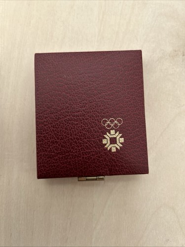 Etui yugoslavien 1984 - etui,