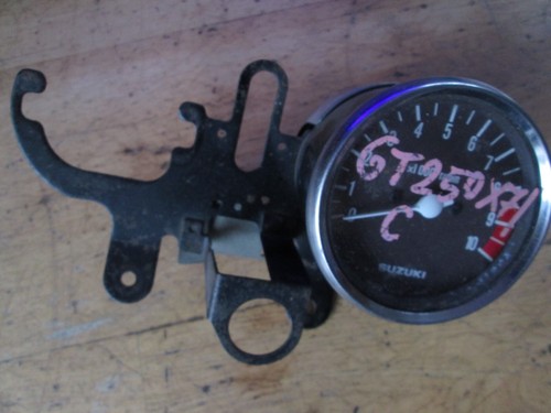 Suzuki gt250 x7 - suzuki,