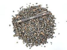 Safir (Korund), Madagaskar, kleine Kristalle, 1kg, Rohsteine (Natur!)