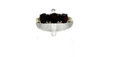 333/- 8kt Gold Ring, Granat