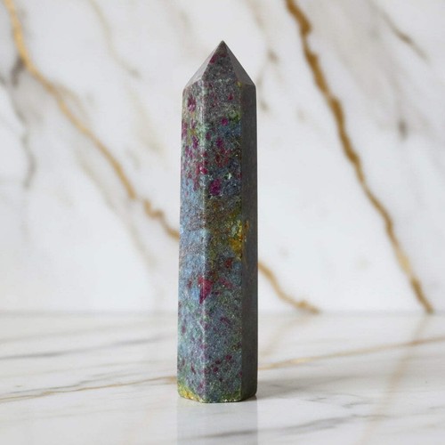 Cyanit obelisk 11cm - cyanit,