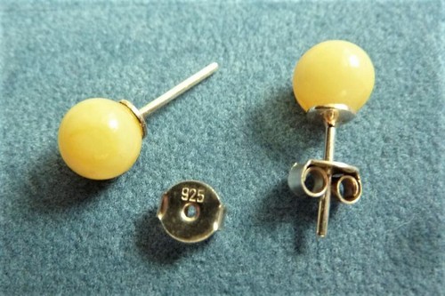 Bernstein ohrstecker kugel - bernstein,