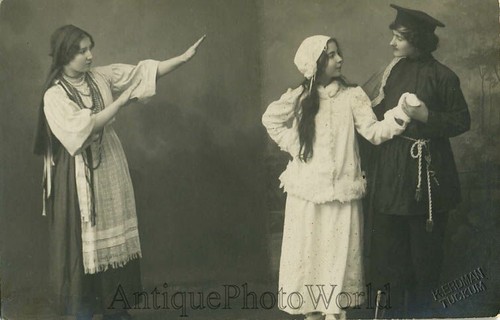 Ethno theaterspiel mädchen - theaterspiel,