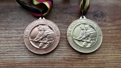 Ddr medaille 1954 1974 - 2x, 1954-1974