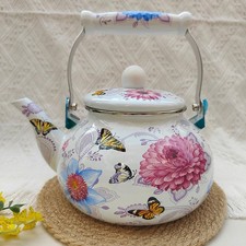 Emaillierter Teekessel