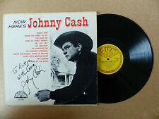 JOHNNY CASH signed Autogramm signiert auf "NOW HERE´S" Vinyl Schallplatte LP