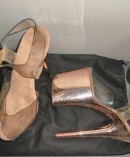 sexy Pleaser Ultra High Heel Pantolette US8 (21 cm Absatz) -kupfer- getragen