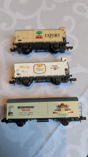 Drei bierwagen spur - spur, n