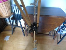 CLIP ON TO BECKENSTÄNDER DRUMSTICK HALTER.