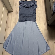Satin Rock und Satin Bluse