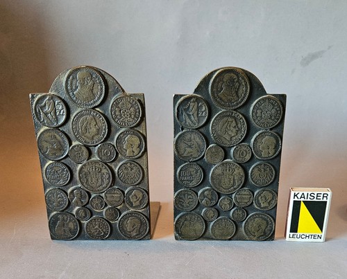 Vintage buchstützen münzen - vintage,