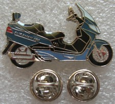 Pin Suzuki Burgman 400 blau