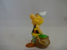 Spiel & Sammelfigur " Asterix Serie " Asterix mit Zaubertrank Kessel