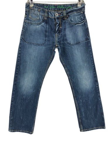 One green elephant herren - one,