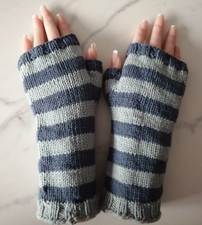 Handgestrickte stulpen - handgestrickte,
