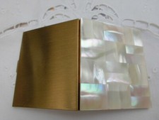 wunderschöne Puderdose,  Art déco, mit Perlmutt ,vergoldet, 6 x 7 cm, 113 Gramm