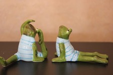 Yoga-Frosch, klein, 6 - 7 cm, Keramik, Dekofigur Frosch YOGA, wählb. 2 Modelle