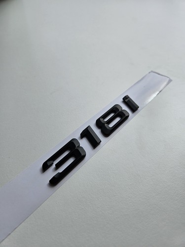 318i emblem schwarz matt - emblem,