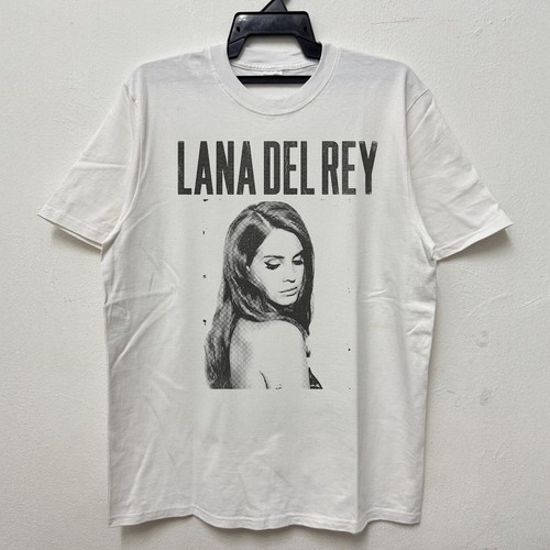 Hot lana del rey - del, portrait