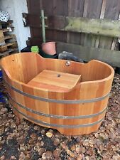 Holzbadewanne/ Blumenberg Badewannen aus Lärche
