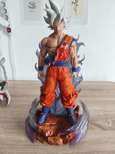 Goku ultra instinct figur - goku,