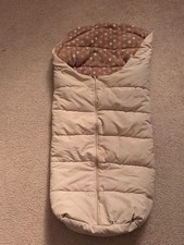 Kuscheliger Baby-Fußsack für Kinderwagen / Buggy – Rosa mit Punkten