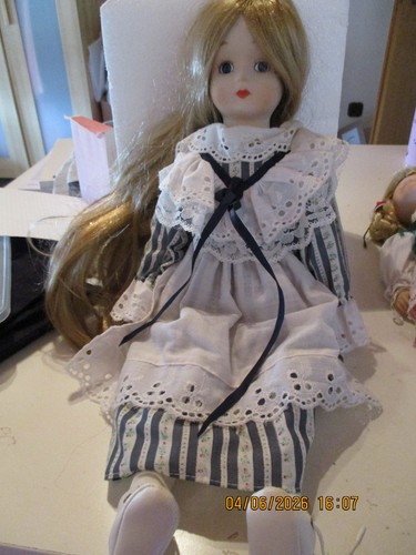 Porzellanpuppe blond sehr - porzellanpuppe,