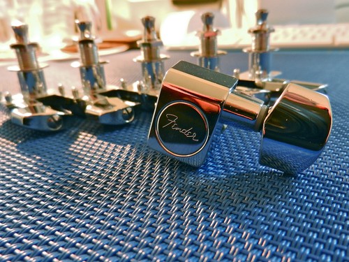 Fender logo stratocaster - .,