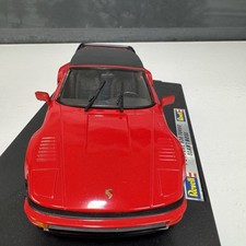Revell 1:18 Porsche 930 Turbo Slant Nose – Rot, Masterpiece Serie, OVP