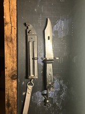 Bajonett mit Scheide und