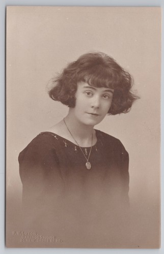 Rppc junge frau bob - junge,