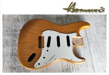 Strat, Stratocaster 11 Loch