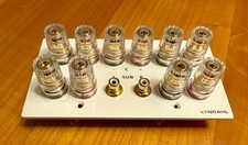 Hochwertige Wandanschlussblende für Lautsprechersystem 5.1 + SUB von Lyndahl