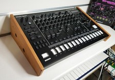 Roland tr8s ständer aus - tr8s,