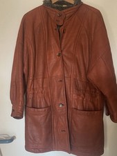 Pelz. Echte Lammfellmantel  von CHRIST  GR 42/44