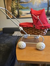 Vintage puppenwagen korbwagen - vintage,
