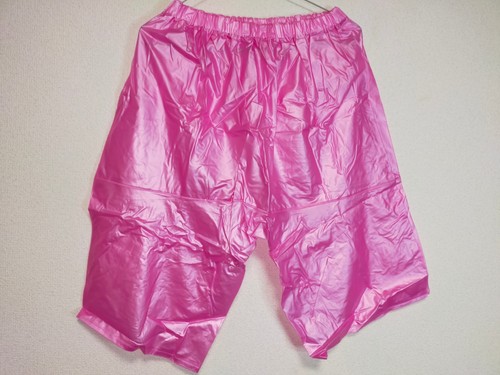 Rosa pvc kunststoff kurze hose - rosa,